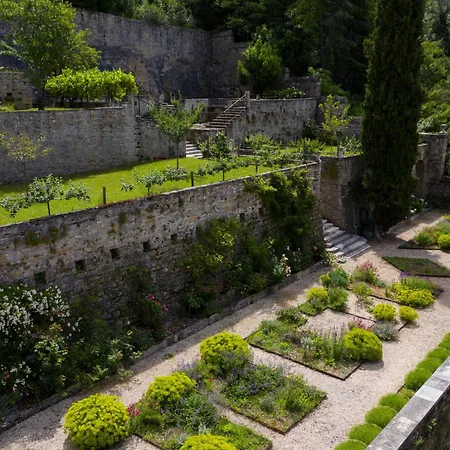 Chateau De Larnagol